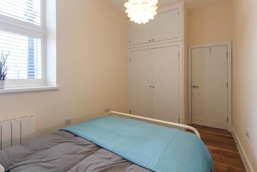 2 bed house, Howard Gardens, Adamstown, Cardiff, CF240EF - Image 8